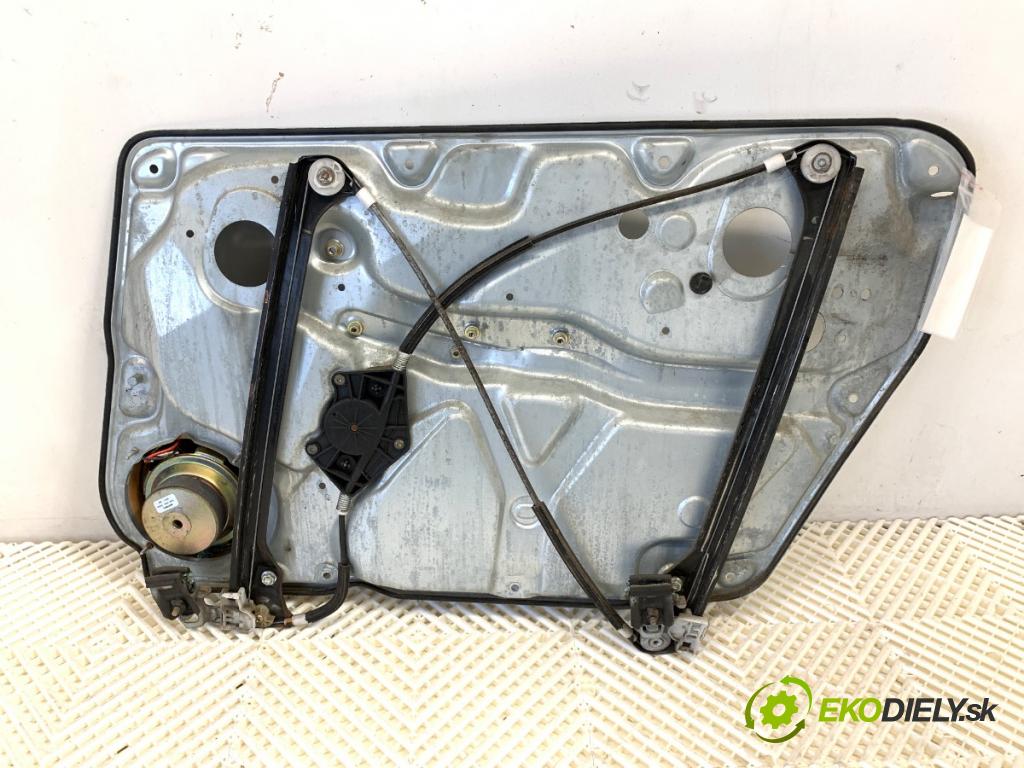 VW PASSAT B5 Kombi 1999 132 kW 2.8 V6 2771 mechanismus okna levý přední část 