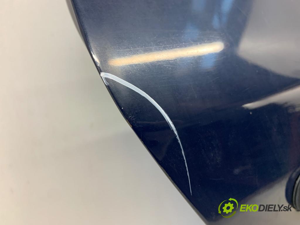 SKODA FABIA II liftback 2012 63 kW 1.4 1390 dveře pravý zadní část LF5A