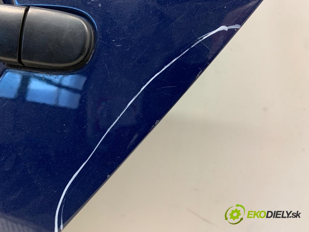 SKODA FABIA II liftback 2012 63 kW 1.4 1390 dveře levý zadní část LF5A