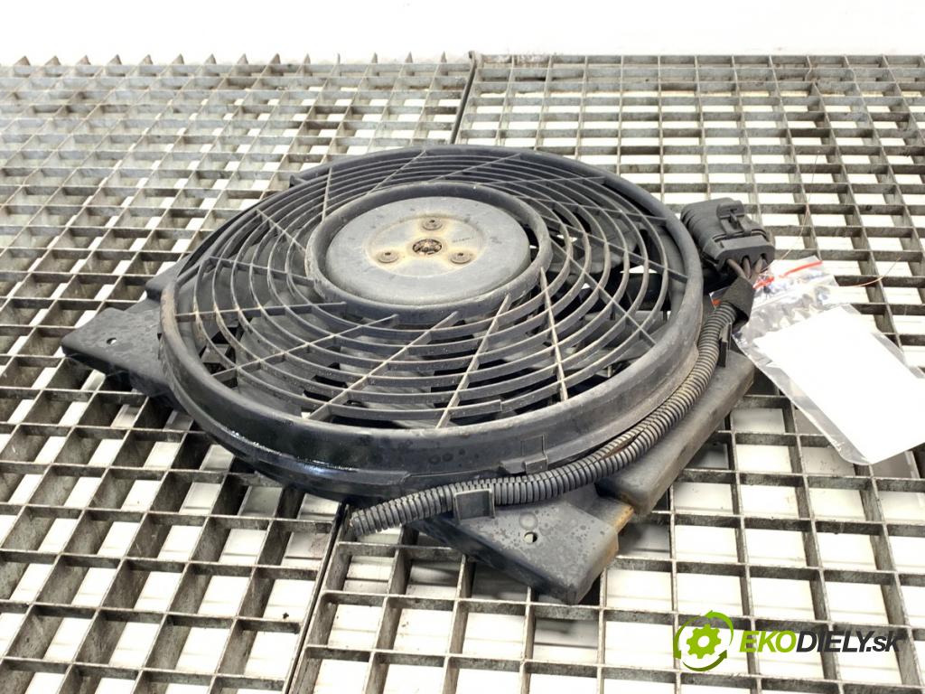 OPEL ASTRA G coupe 2002 108 kW 2.2 16V (F07) 2198 ventilátor klimatizace 24431829 (Ventilátor chladiče klimatizace)