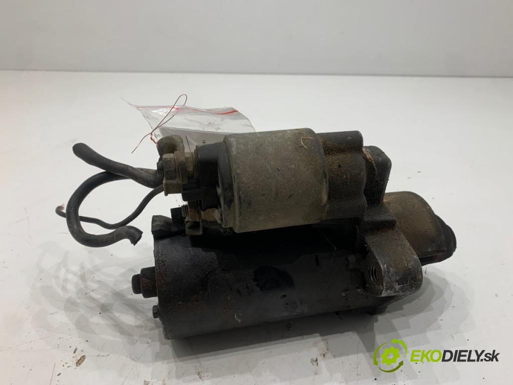 VW PASSAT B5 Kombi 1999 132 kW 2.8 V6 2771 Štartér 0001108174 (Štartér)