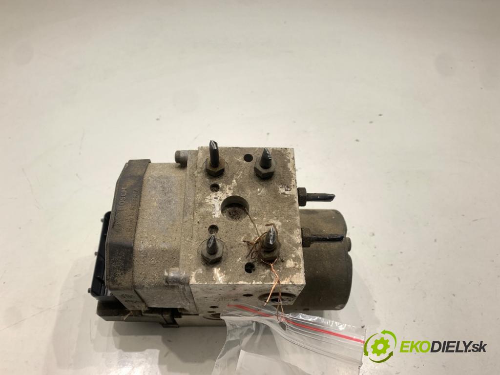 VW PASSAT B5 Kombi 1999 132 kW 2.8 V6 2771 Pumpa ABS 792304669 (Pumpa ABS)