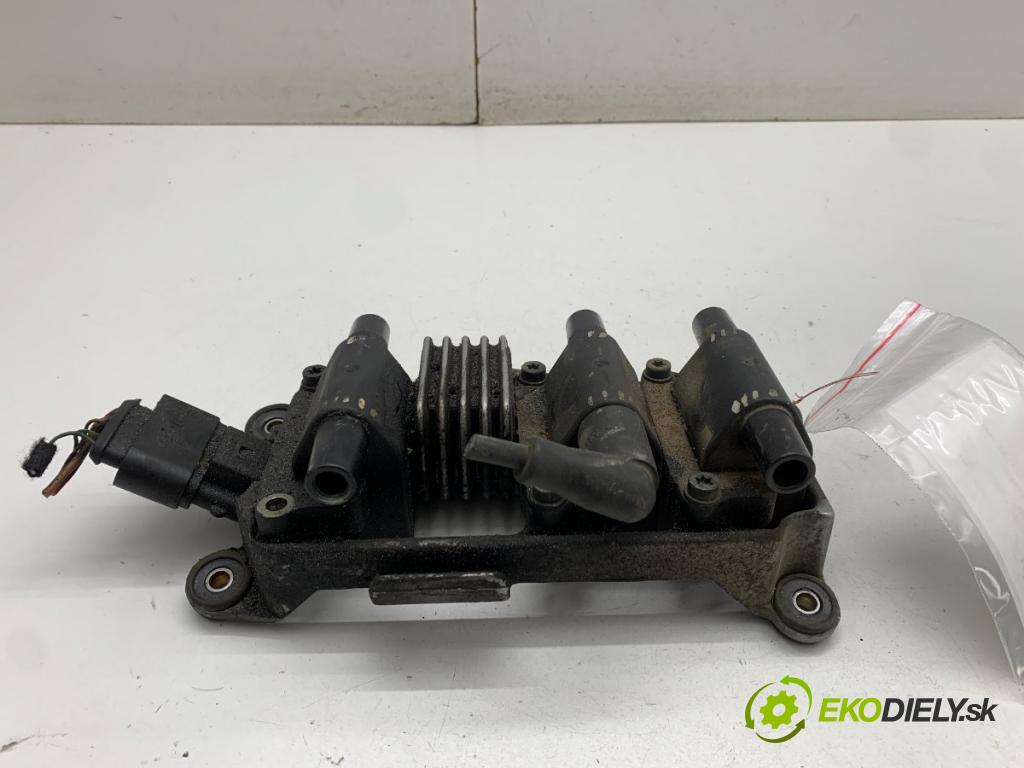 VW PASSAT B5 Kombi 1999 132 kW 2.8 V6 2771 cívka zapalovací 078905104 (Zážehová cívka)