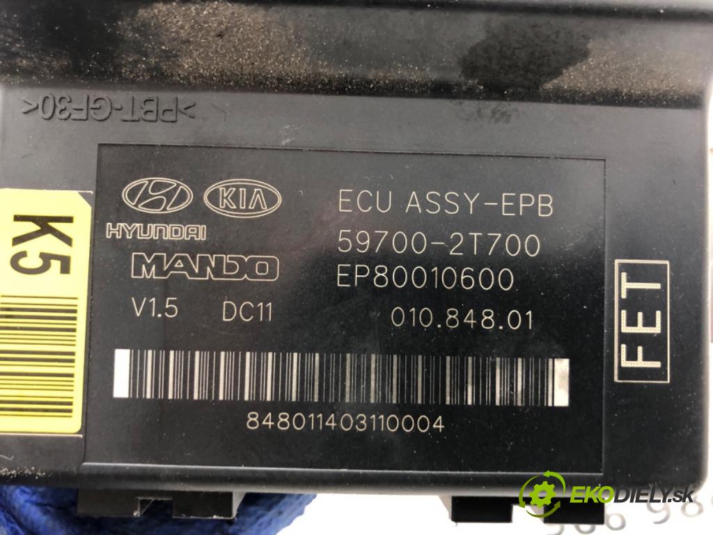 KIA OPTIMA sedan 2014 100 kW 1.7 CRDi 1685 Modul brzdy ručnej brzdy 59700-2T700