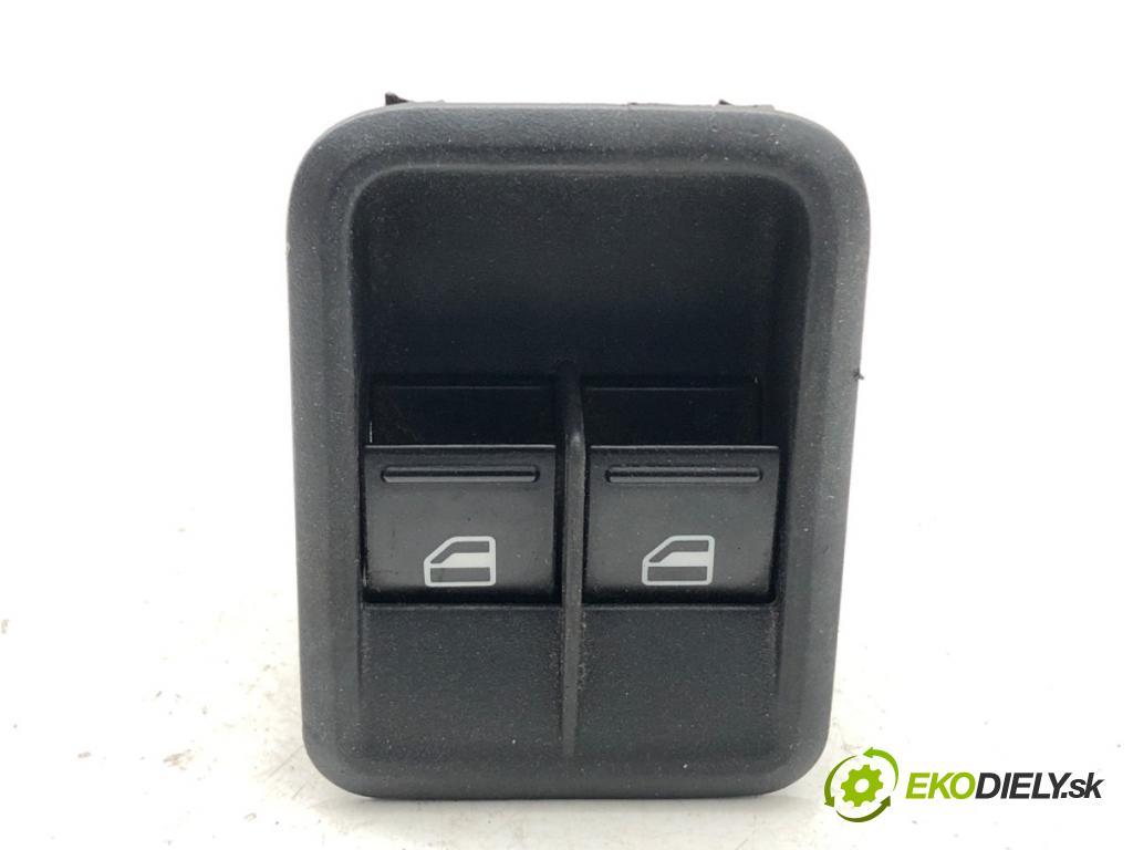 SKODA FABIA II liftback 2012 63 kW 1.4 1390 přepínač oken 5J0867171A (Páčky pod volantem)