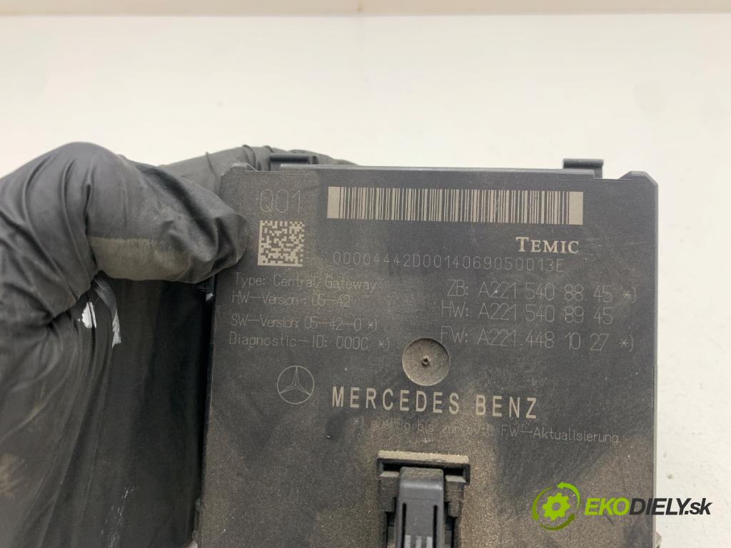 MERCEDES-BENZ W221 sedan 2006 173 kW S 320 CDI (221.022, 221.122) 2987 Modul GATEWAY A2215408845