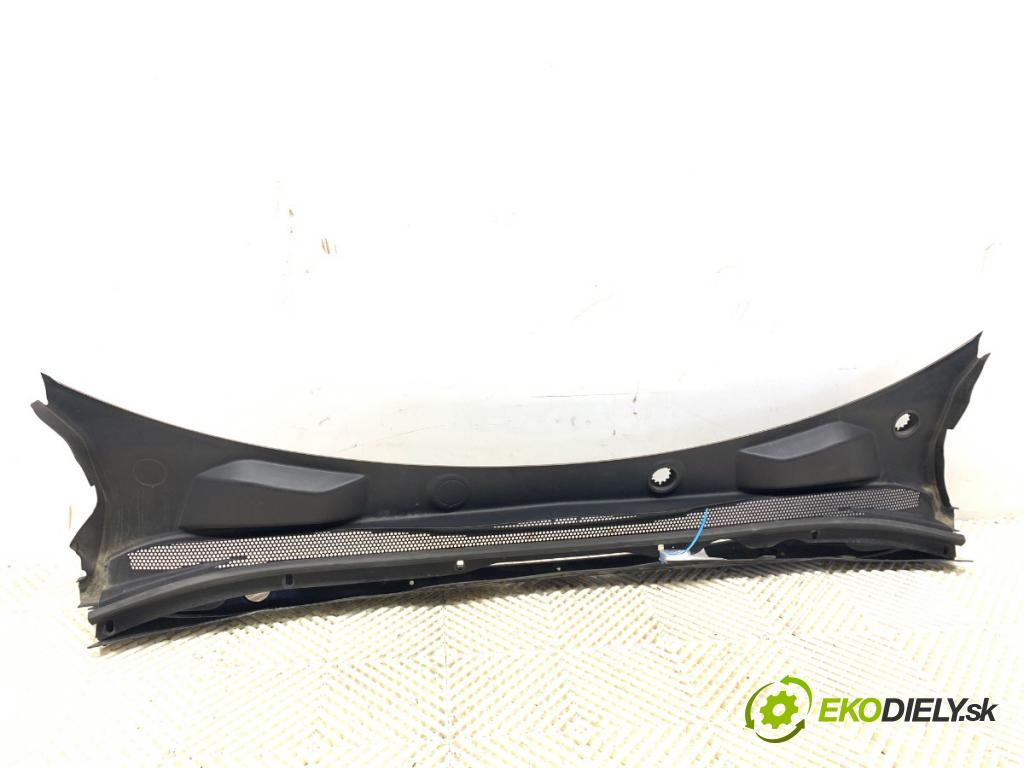 OPEL INSIGNIA B Kombi 2017 121 kW 1.5 (35) 1490 torpédo plast pod čelní okno 39126649 (Plast pod čelním sklem)