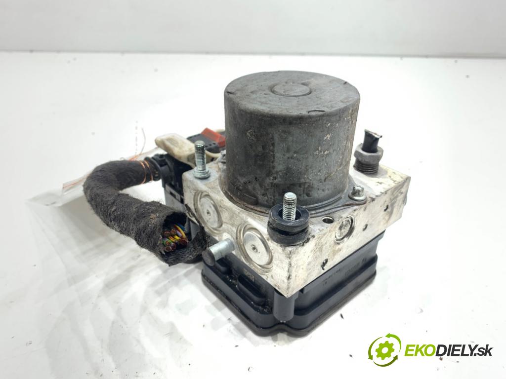 OPEL INSIGNIA B Kombi 2017 121 kW 1.5 (35) 1490 Pumpa ABS 323666362 (Pumpa ABS)
