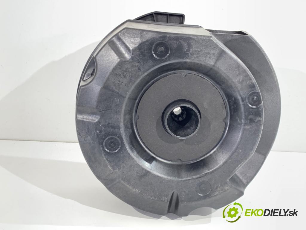 OPEL INSIGNIA B Kombi 2017 121 kW 1.5 (35) 1490 subwoofer 39106695 (Audio zariadenie)