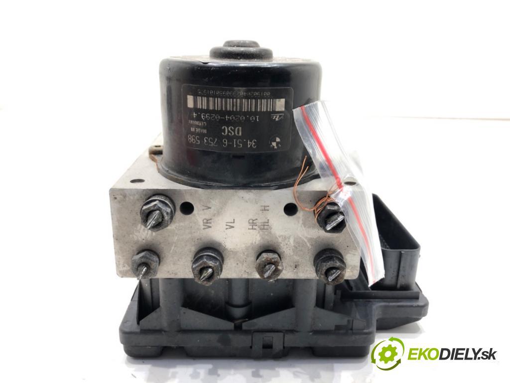 BMW E46 Kombi 2000 135 kW 330 d 2926 Pumpa ABS 6753598 (Pumpa ABS)