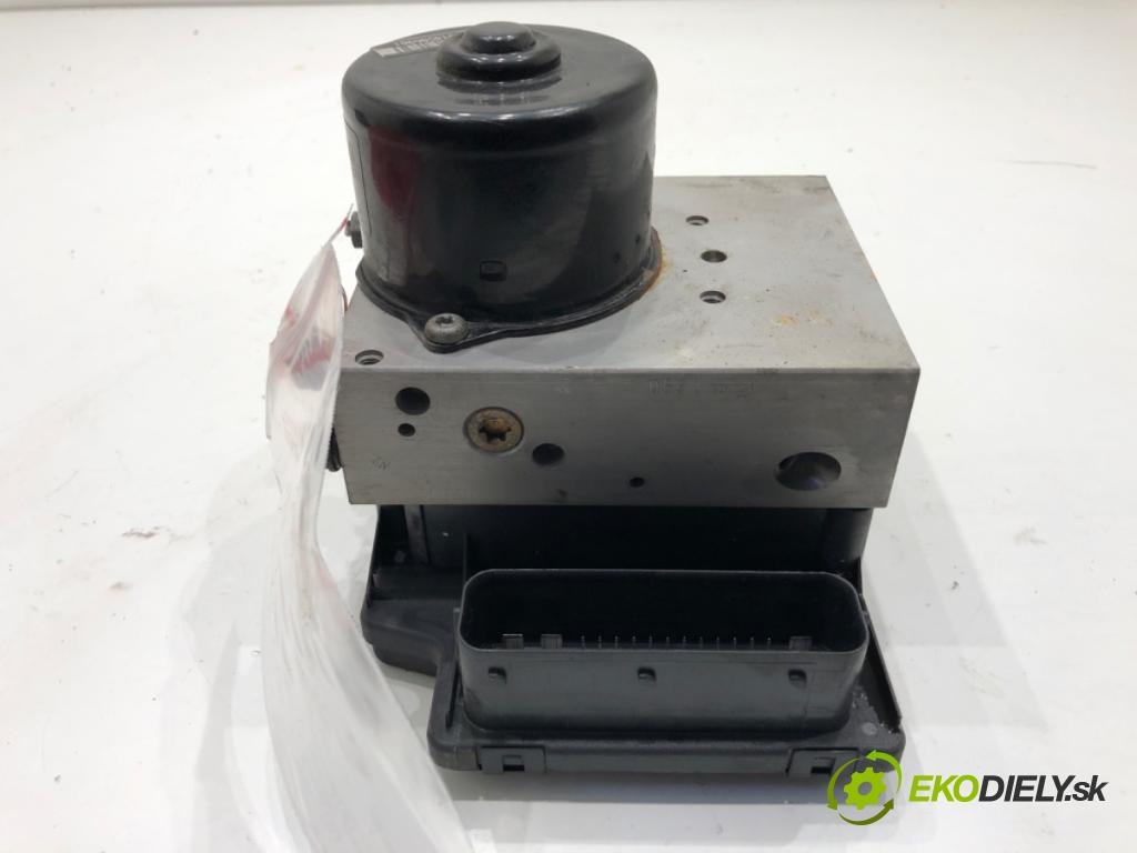 BMW E46 Kombi 2000 135 kW 330 d 2926 Pumpa ABS 6753598 (Pumpa ABS)