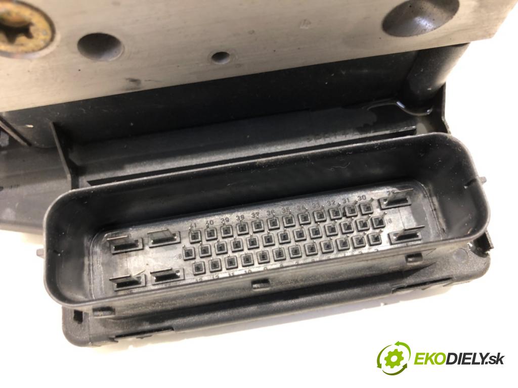 BMW E46 Kombi 2000 135 kW 330 d 2926 Pumpa ABS 6753598 (Pumpa ABS)
