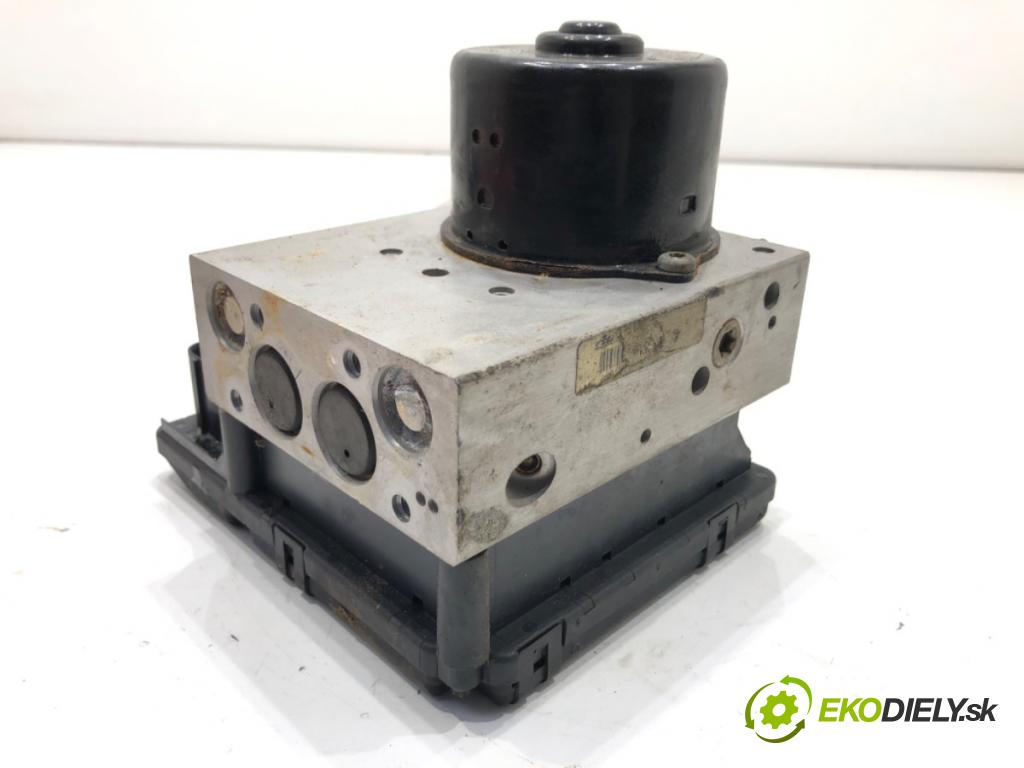 BMW E46 Kombi 2000 135 kW 330 d 2926 Pumpa ABS 6753598 (Pumpa ABS)