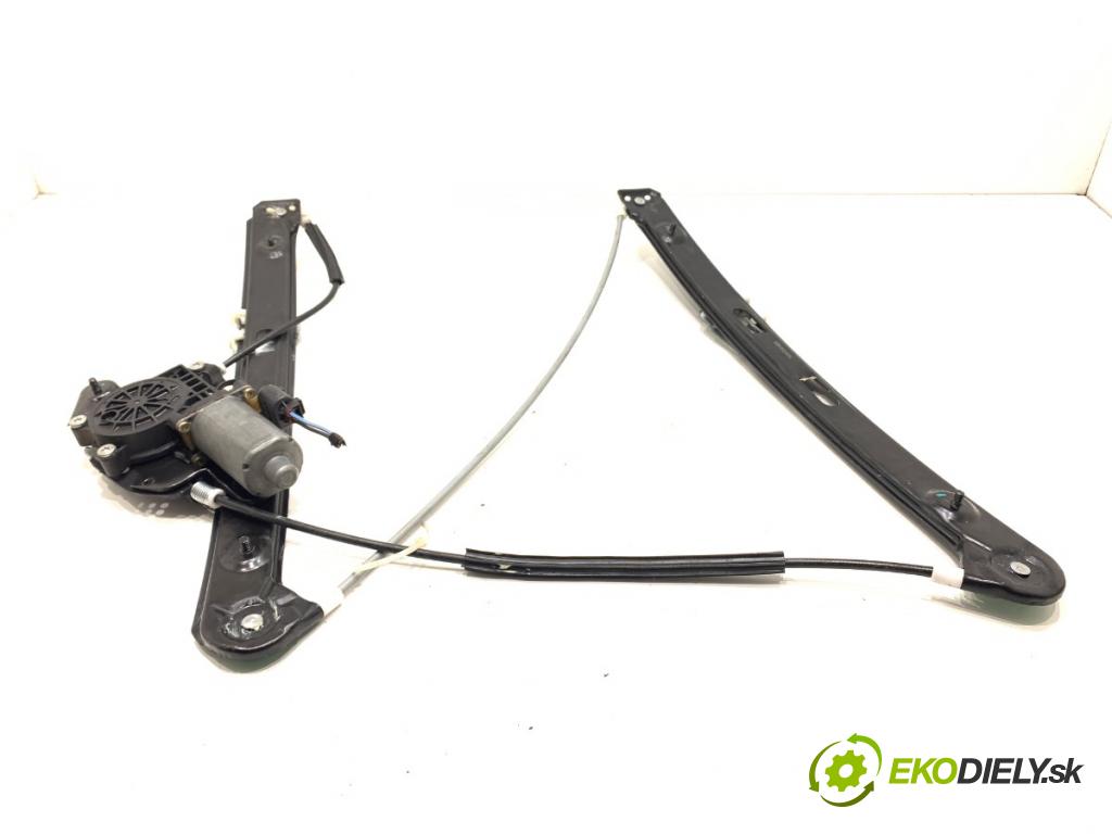 BMW E46 Kombi 2000 135 kW 330 d 2926 mechanismus okna levý přední část 8362063