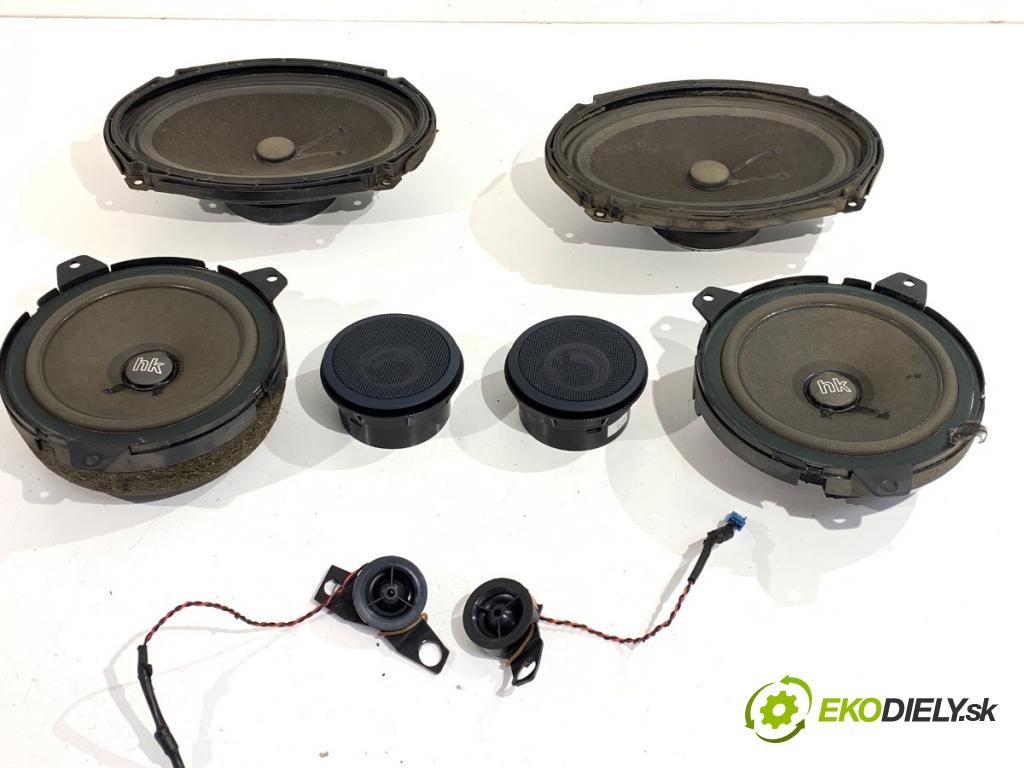 BMW E46 Kombi 2000 135 kW 330 d 2926 reproduktory HARMAN / KARDON: 8376309