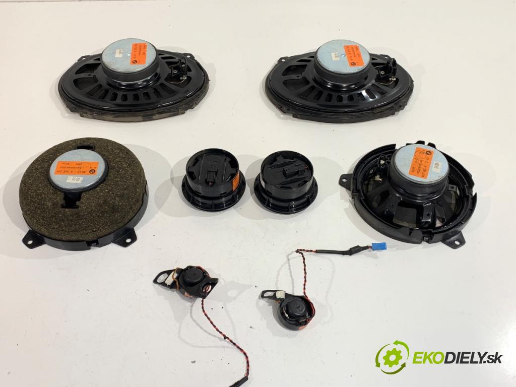 BMW E46 Kombi 2000 135 kW 330 d 2926 reproduktory HARMAN / KARDON: 8376309