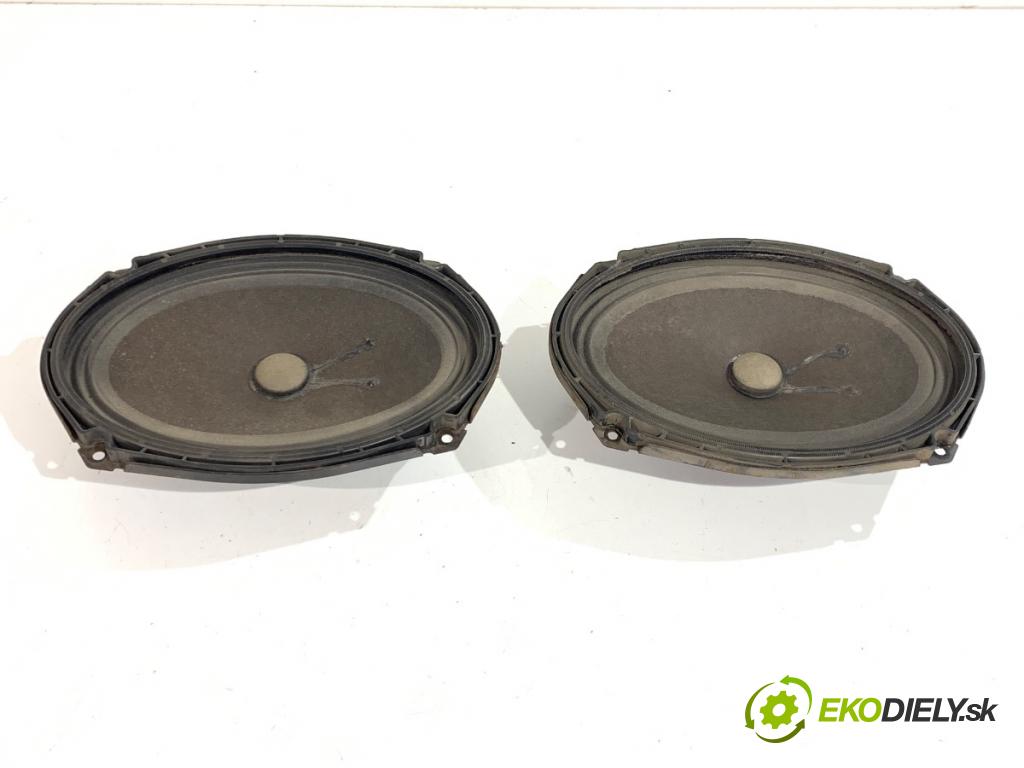 BMW E46 Kombi 2000 135 kW 330 d 2926 reproduktory HARMAN / KARDON: 8376309
