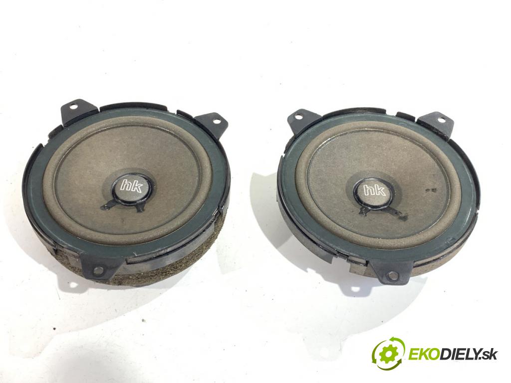 BMW E46 Kombi 2000 135 kW 330 d 2926 reproduktory HARMAN / KARDON: 8376309