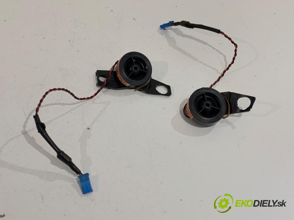 BMW E46 Kombi 2000 135 kW 330 d 2926 reproduktory HARMAN / KARDON: 8376309