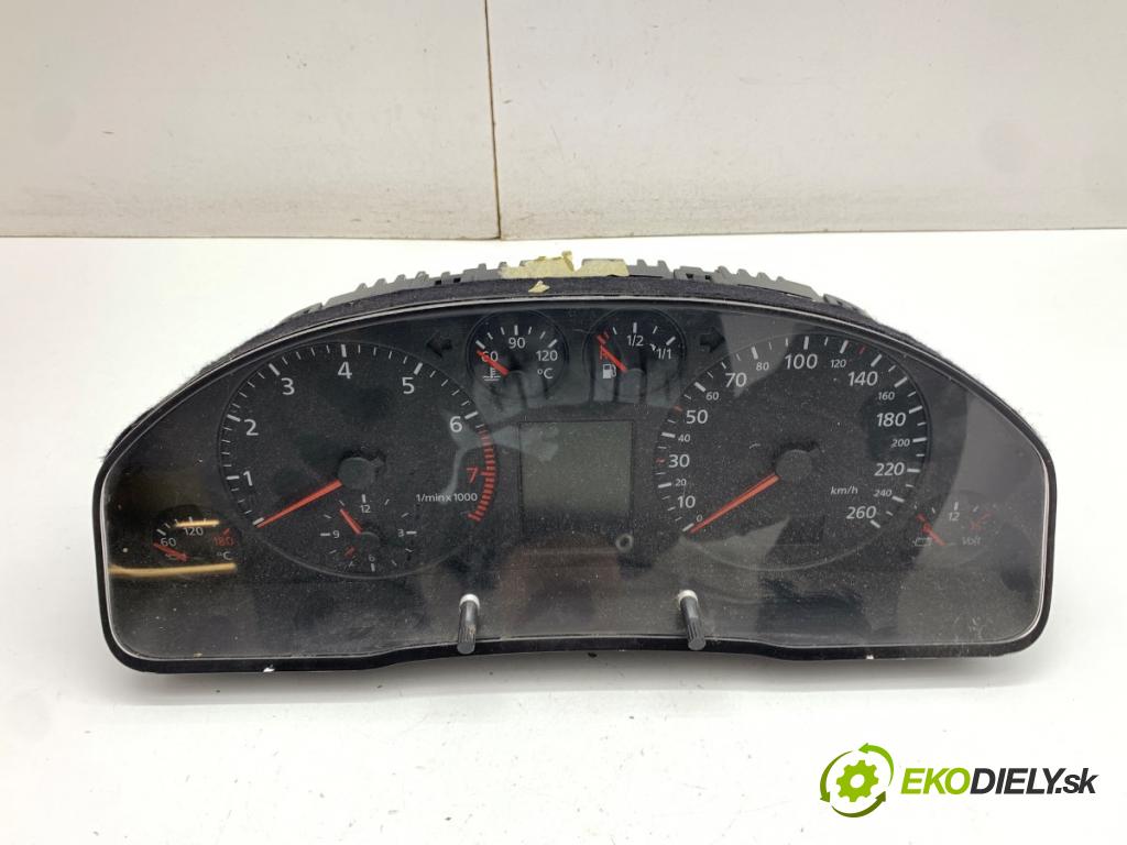 AUDI A6 C5 Kombi 1999 142 kW 2.8 quattro 2771 prístrojovka 4B0919881A (Přístrojová deska)