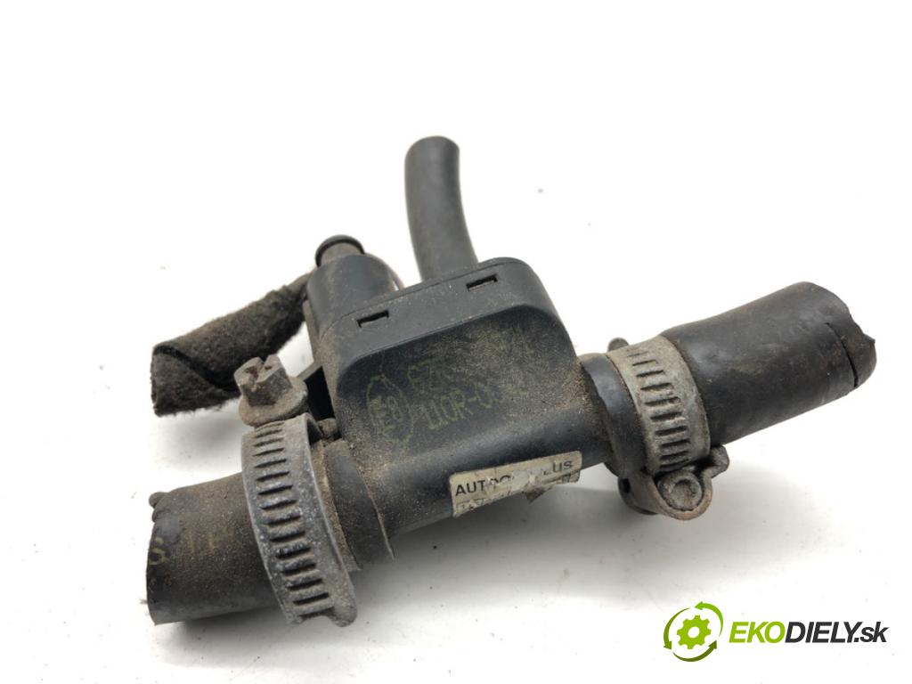 AUDI A6 C5 Kombi 1999 142 kW 2.8 quattro 2771 snímač tlaku LPG 67R-013971