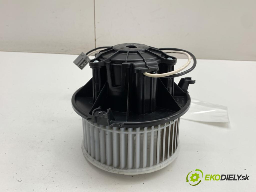 OPEL INSIGNIA B Kombi 2017 121 kW 1.5 (35) 1490 ventilátor kúrenia GP563001