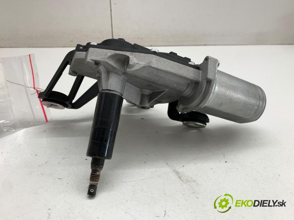 SKODA FABIA II liftback 2012 63 kW 1.4 1390 Motor stieračov zad