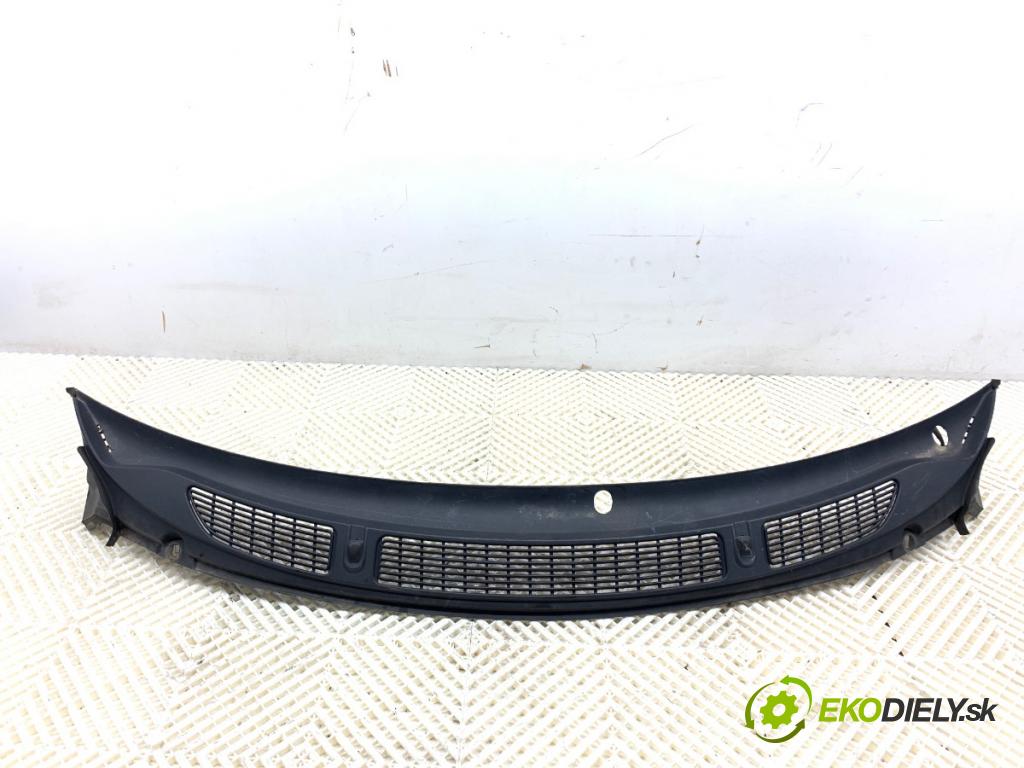 SKODA FABIA II liftback 2012 63 kW 1.4 1390 Torpédo, plast pod čelné okno 5J1819403A (Torpédo (plast pod čelným sklom))