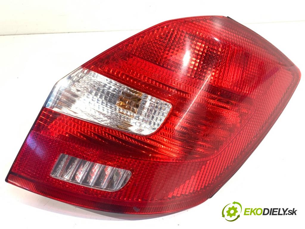 SKODA FABIA II liftback 2012 63 kW 1.4 1390 Svetlo pravy zad 5J6945096