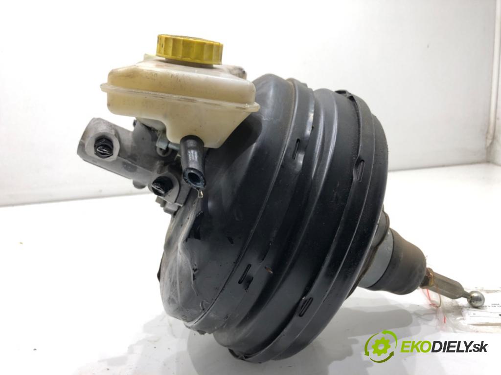 VW PASSAT B5 FL Kombi 2002 96 kW 1.9 TDI 4motion 1896 posilovač bŕzd 8E0612105J