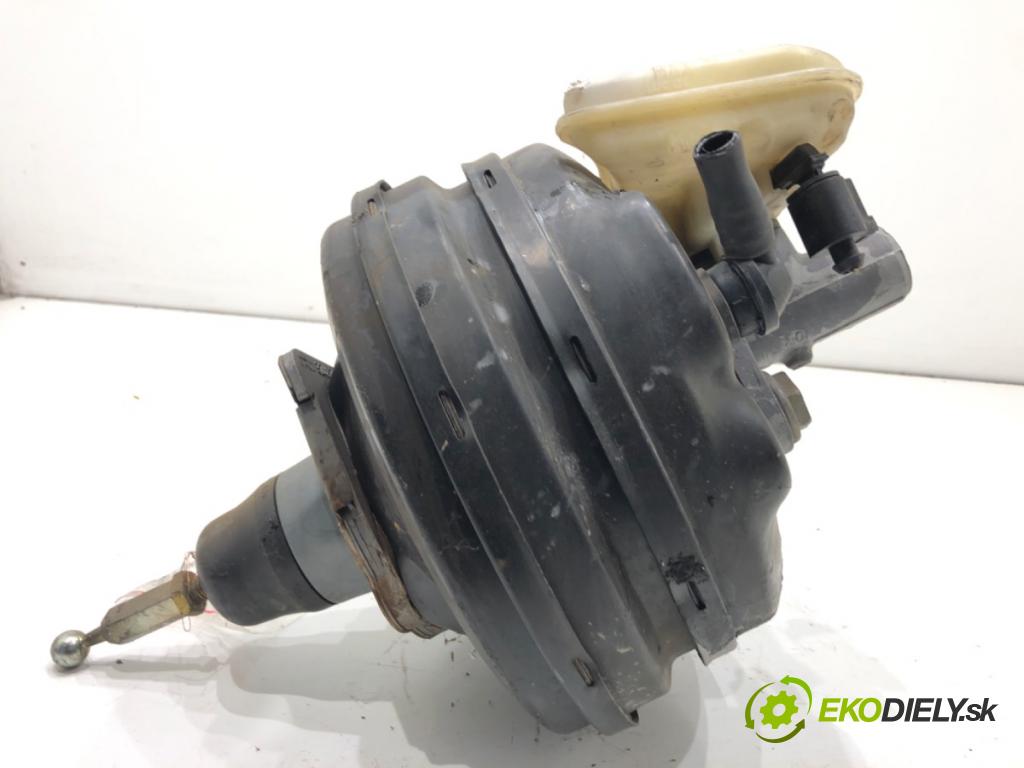 VW PASSAT B5 FL Kombi 2002 96 kW 1.9 TDI 4motion 1896 posilovač bŕzd 8E0612105J