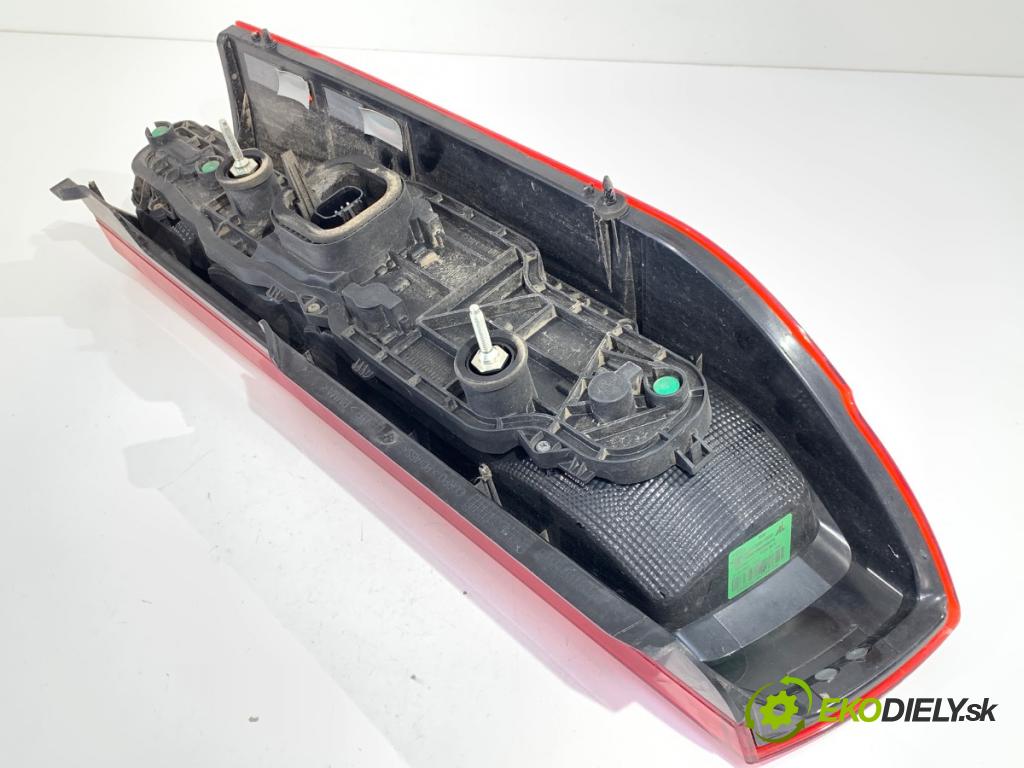 FIAT DUCATO III Autobus 2023 103 kW 140 Multijet 2,2 D 2184 Svetlo pravy zad 01380672080