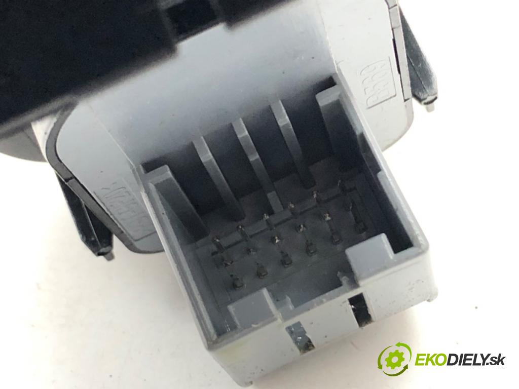 FIAT DUCATO III Autobus 2023 103 kW 140 Multijet 2,2 D 2184 Prepínač okien 07357398200 (Prepínacie páčky pod volantom)