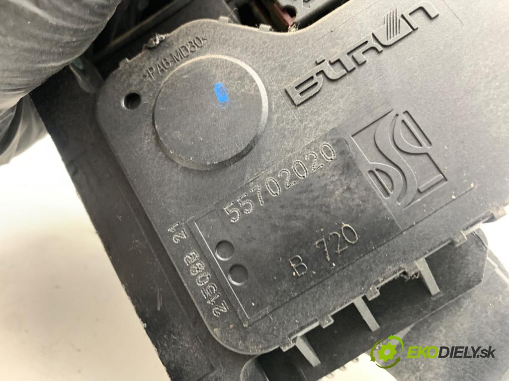 OPEL CORSA D liftback 2009 64 kW 1.4 (L08, L68) 1398 Potenciometer plynu 55702020 (Potenciometer plynového pedálu)