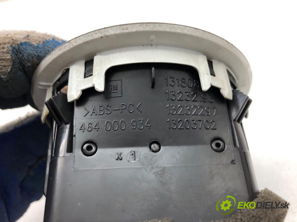 OPEL CORSA D liftback 2009 64 kW 1.4 (L08, L68) 1398 Mriežky kúrenia pravy predný