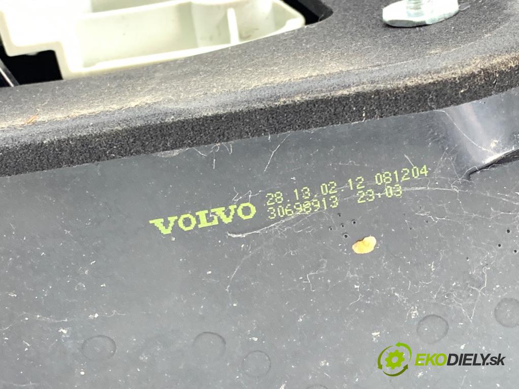 VOLVO S40 II sedan 2004 100 kW 2.0 D 1998 Svetlo pravy zad 30698913
