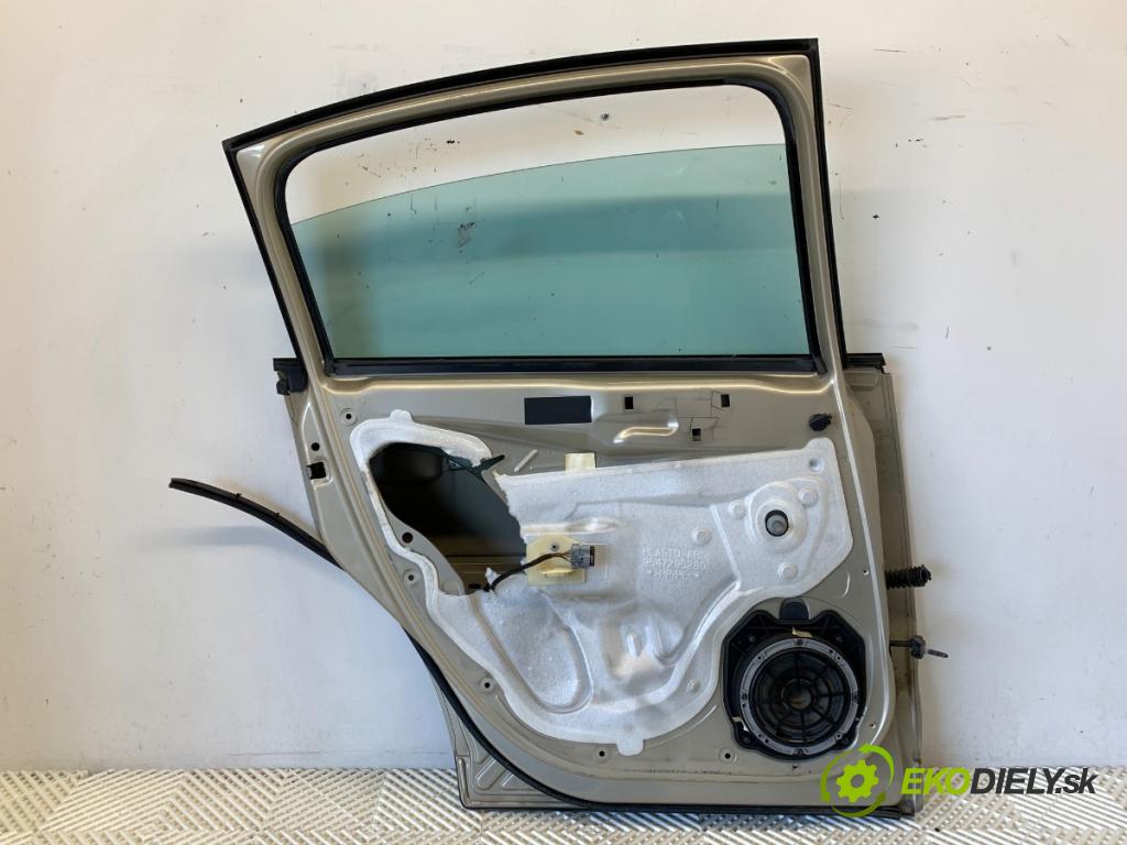 CITROEN C4 I liftback 2005 80 kW 1.6 16V 1587 dveře levý zadní část