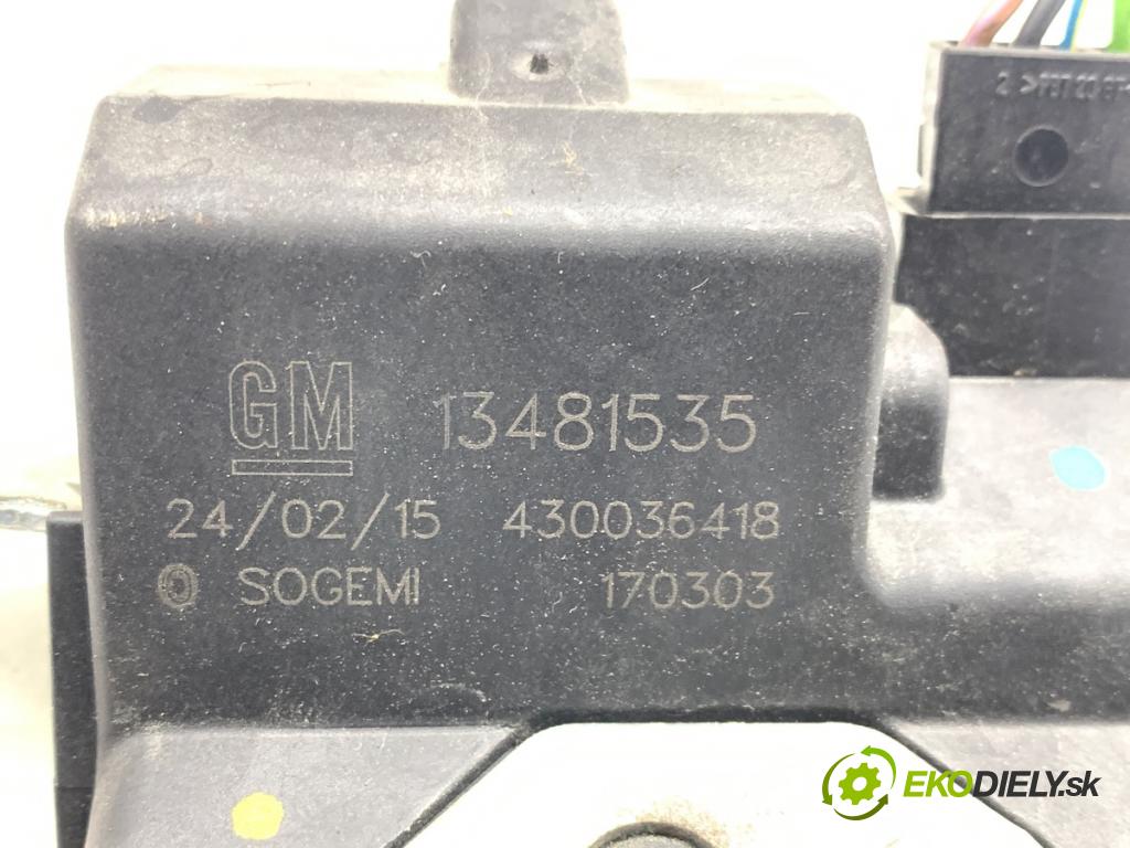 OPEL CORSA D liftback 2009 64 kW 1.4 (L08, L68) 1398 zámok dveří zadní část 13481535