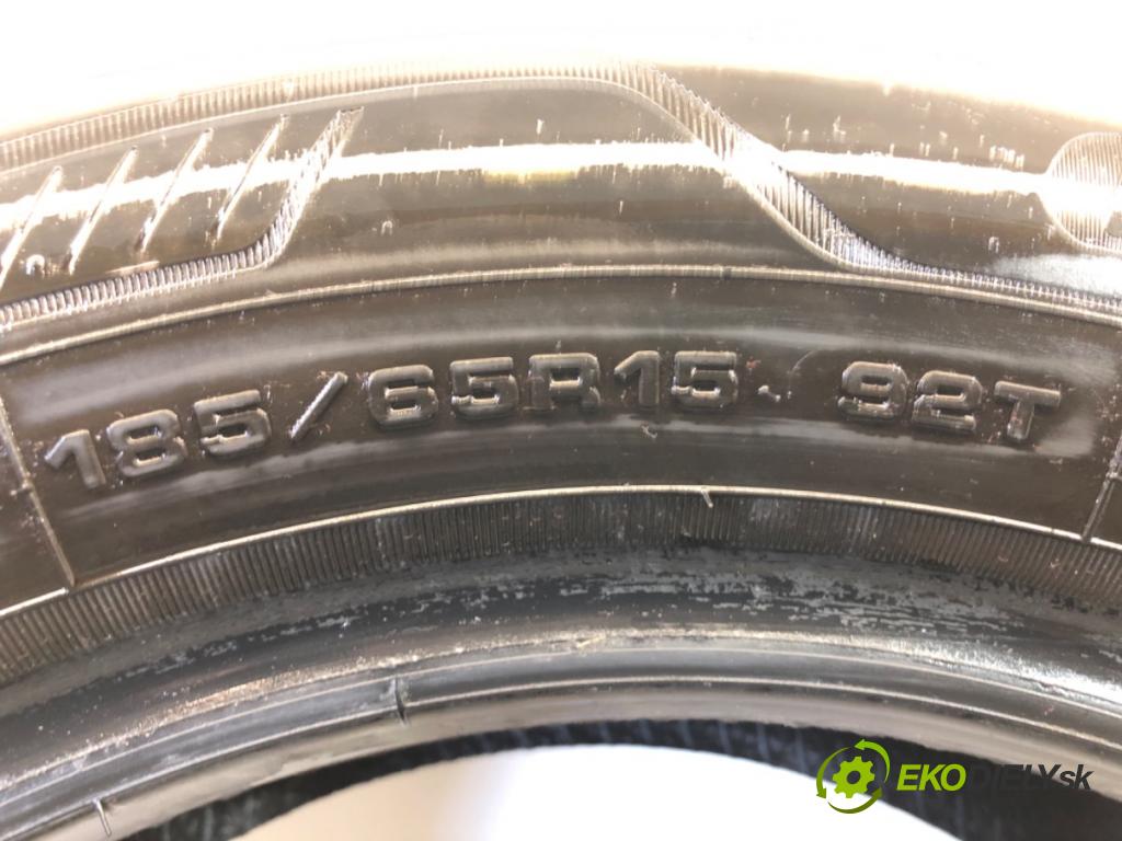--- --- PNEUMATIKY: PARA: VÍCENÁ SEZÓNA: 185/65 R15 GOODYEAR