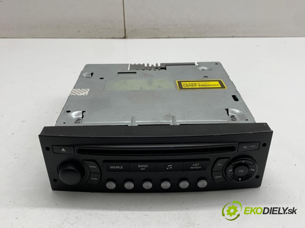 CITROEN C4 I liftback 2005 80 kW 1.6 16V 1587 RADIO  (Audio zariadenie)