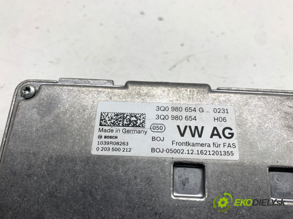 VW TIGUAN SUV 2016 110 kW 1.4 TSI 1395 KAMERA okna PŘEDNÍ 3Q0980654G