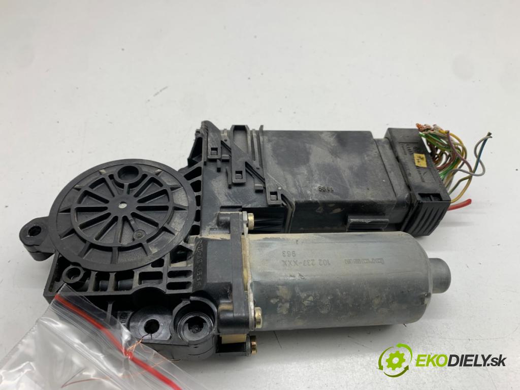 VW GOLF IV liftback 1999 55 kW 1.4 16V 1390 Motor sťahovania okna ľavy predný 0130821765