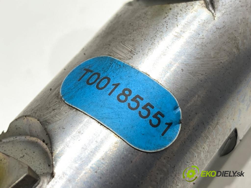 BMW E70 SUV 2011 225 kW xDrive 40 d 2993 lišta vstřikovací 7805423 (Vstřikovací lišta)