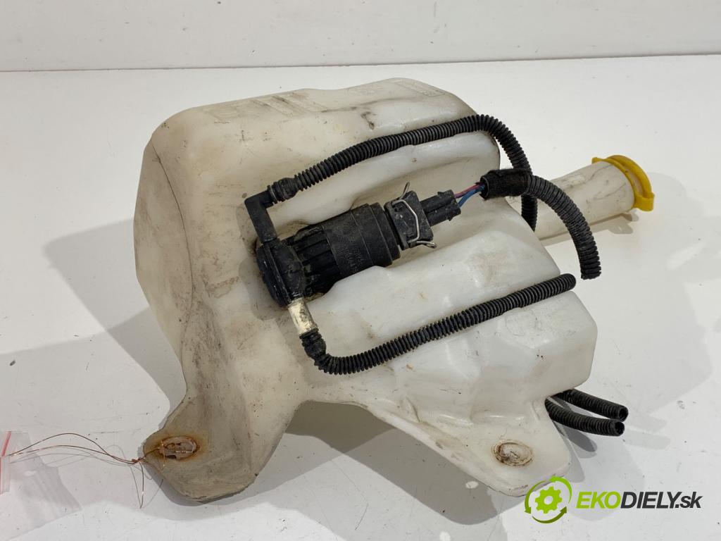 OPEL CORSA D liftback 2009 64 kW 1.4 (L08, L68) 1398 nádržka ostřikovačů 55702892