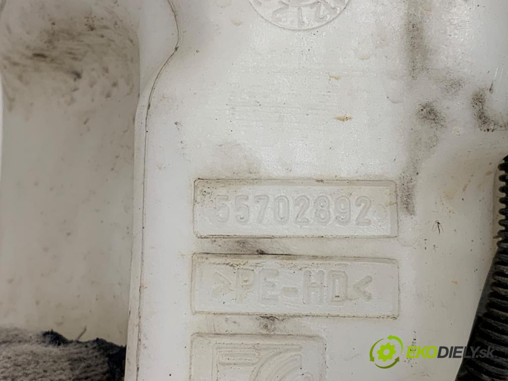 OPEL CORSA D liftback 2009 64 kW 1.4 (L08, L68) 1398 nádržka ostřikovačů 55702892