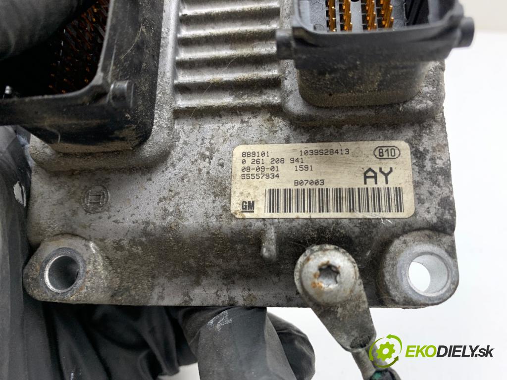 OPEL CORSA D liftback 2009 64 kW 1.4 (L08, L68) 1398 riadiaca jednotka Motor 55557934 (Riadiaca jednotka)