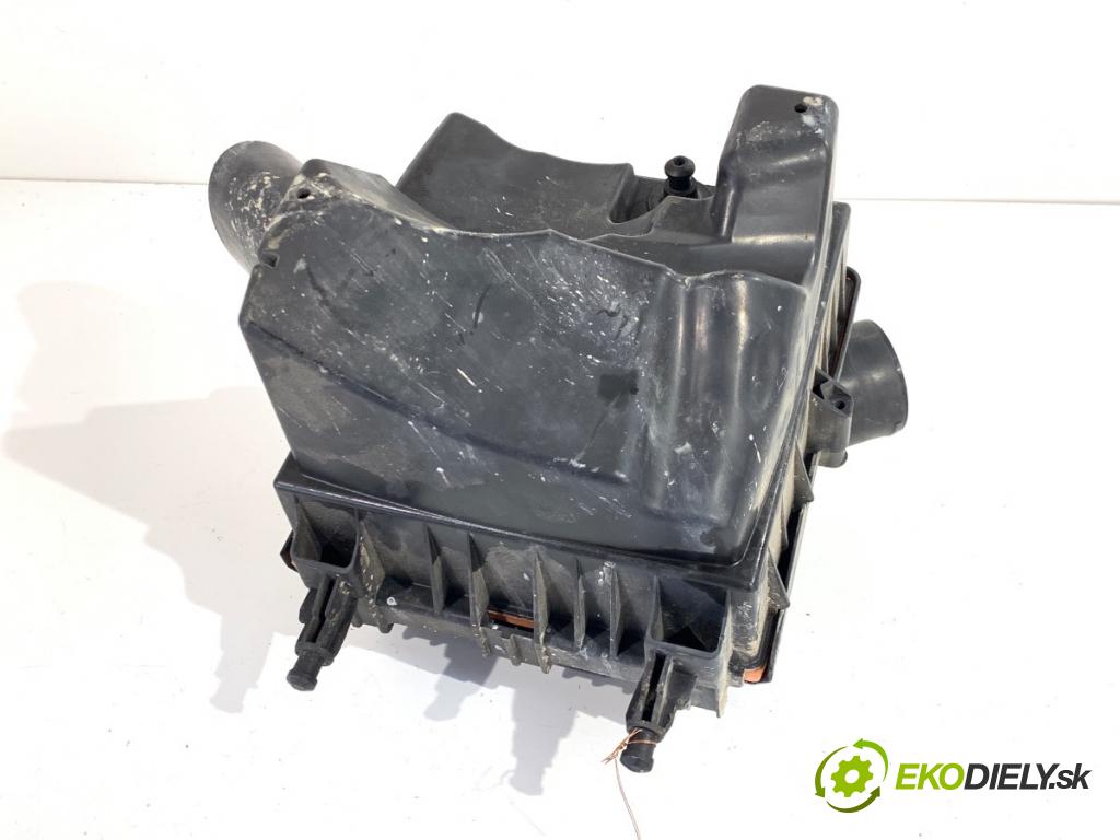 OPEL CORSA D liftback 2009 64 kW 1.4 (L08, L68) 1398 Obal filtra vzduchu 55557185 (Obal vzduchového filtra)