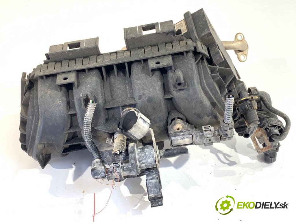 OPEL CORSA D liftback 2009 64 kW 1.4 (L08, L68) 1398 potrubí sání 55557904 (Sací potrubí)