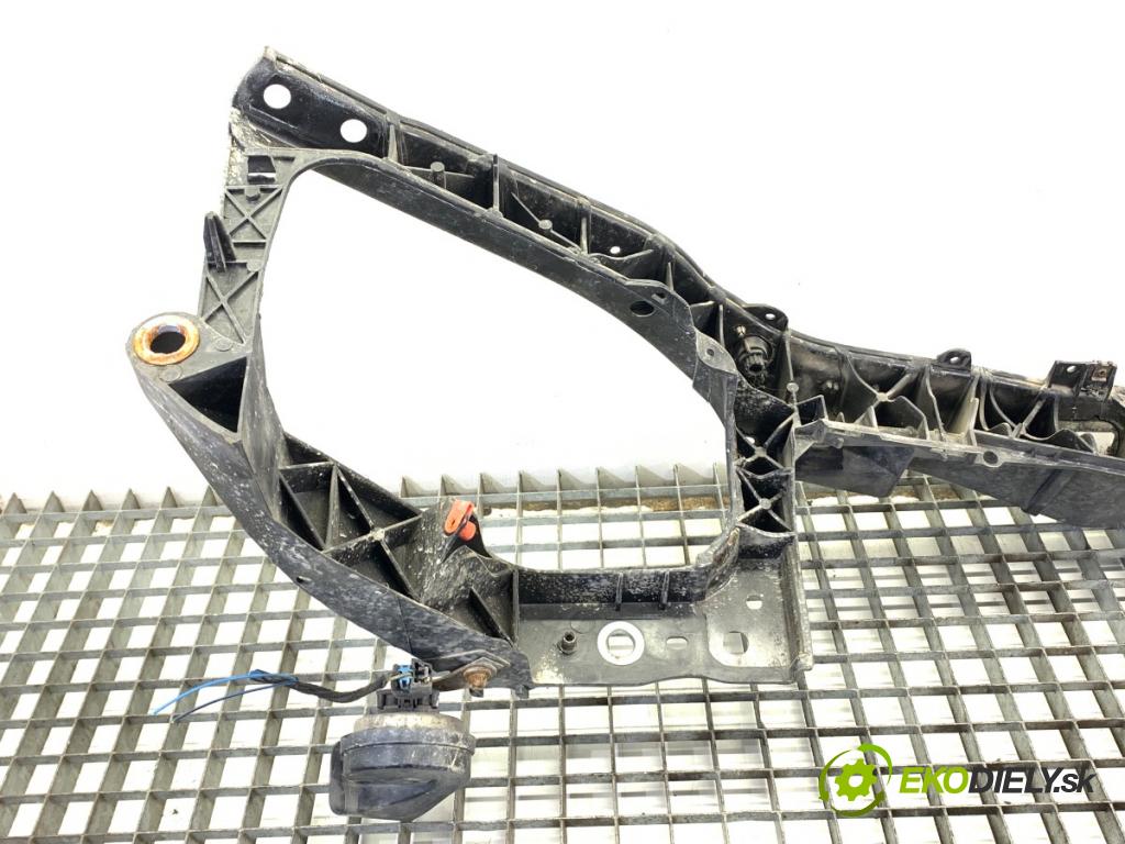 OPEL CORSA D liftback 2009 64 kW 1.4 (L08, L68) 1398 držák přední část 13223751 (Přední výztuha)