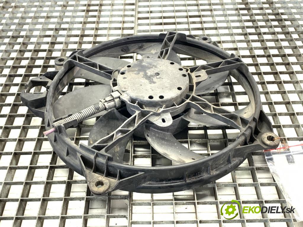 RENAULT MEGANE III liftback 2010 63 kW 1.5 dCi 1461 ventilátor chladiče 214812415R (Ventilátor)